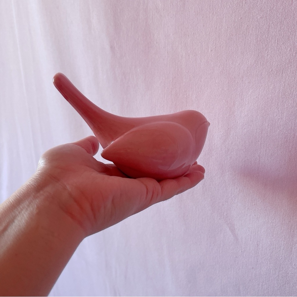 Blush Pink Porcelain Bird 🔲🤍🕊️ - Picture 2 of 3